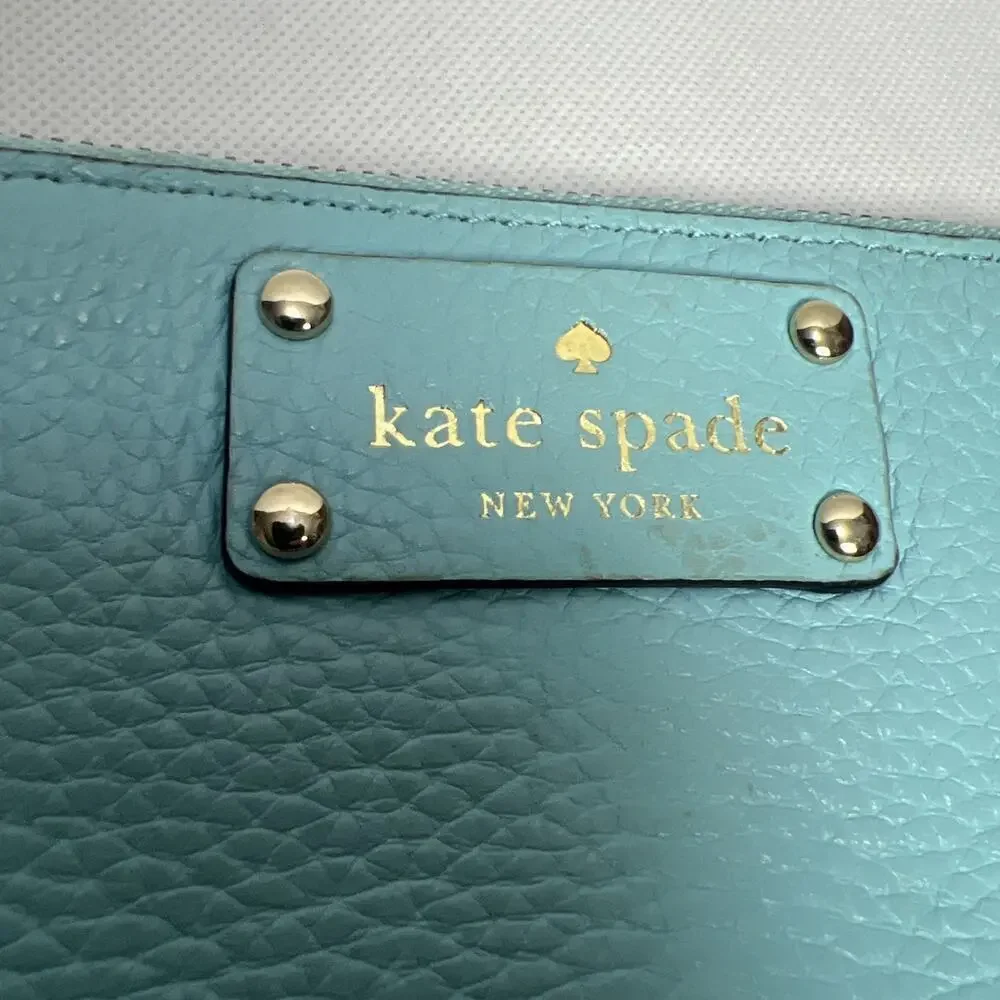 KATE SPADE NEW YORK ZIP TOP WRISTLET CLUTCH mint PEBBLED LEATHER PURSE